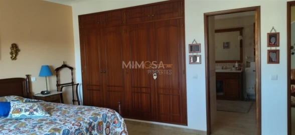 Moradia T5 para Venda em Lagos (São Sebastião e Santa Maria)
