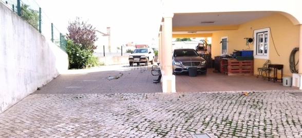 Moradia T5 para Venda em Lagos (São Sebastião e Santa Maria)