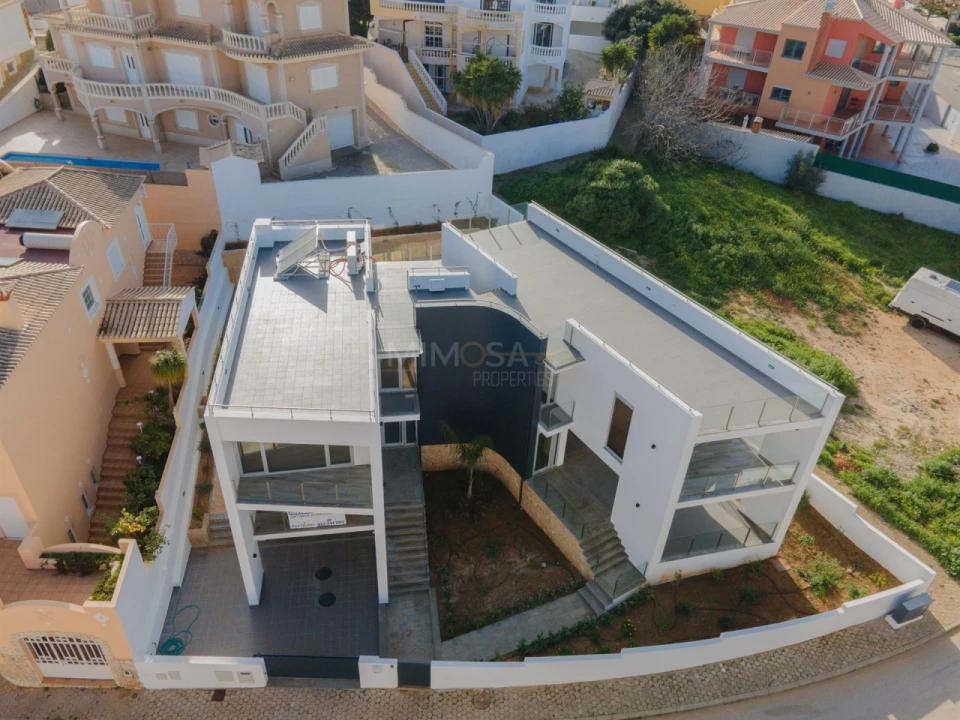 Moradia T4 para Venda em Lagos (São Sebastião e Santa Maria) Foto 39