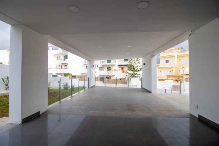 Moradia T4 para Venda em Lagos (São Sebastião e Santa Maria) Foto 10