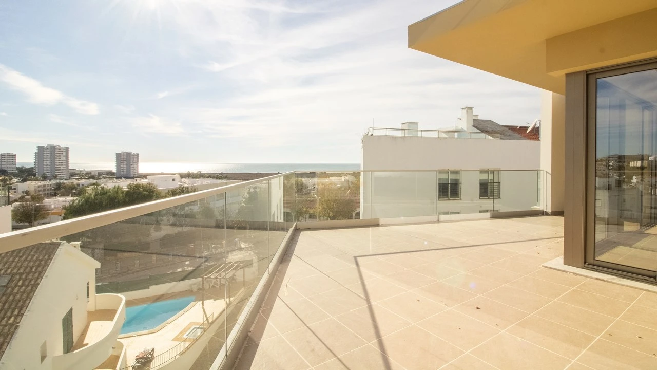 Apartamento T3 para Venda em Alvor Foto 1