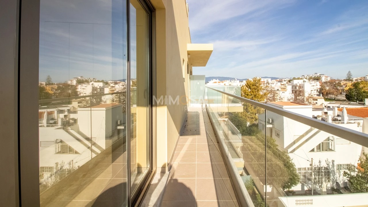 Apartamento T3 para Venda em Alvor Foto 11