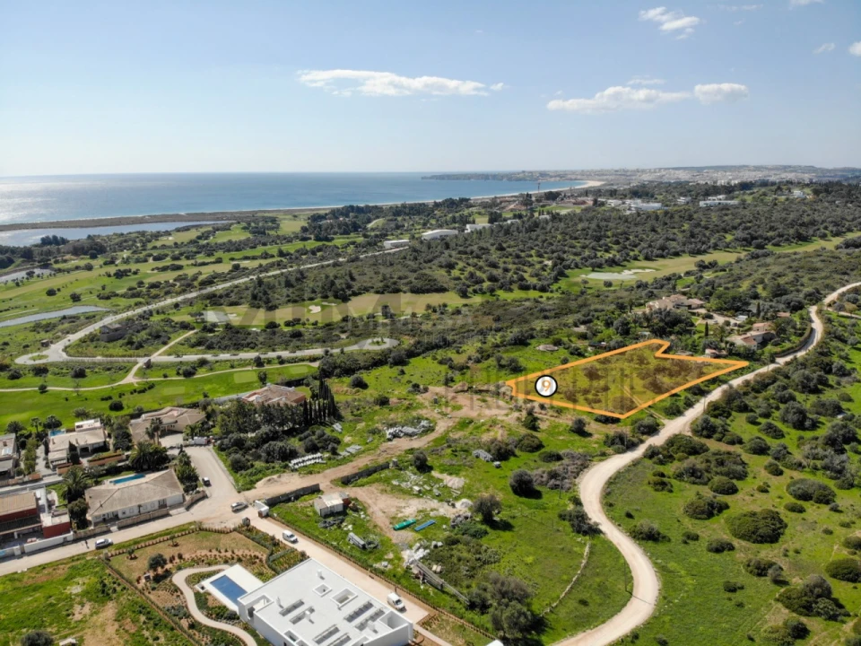 Terreno para Venda em Odiaxere Foto 2