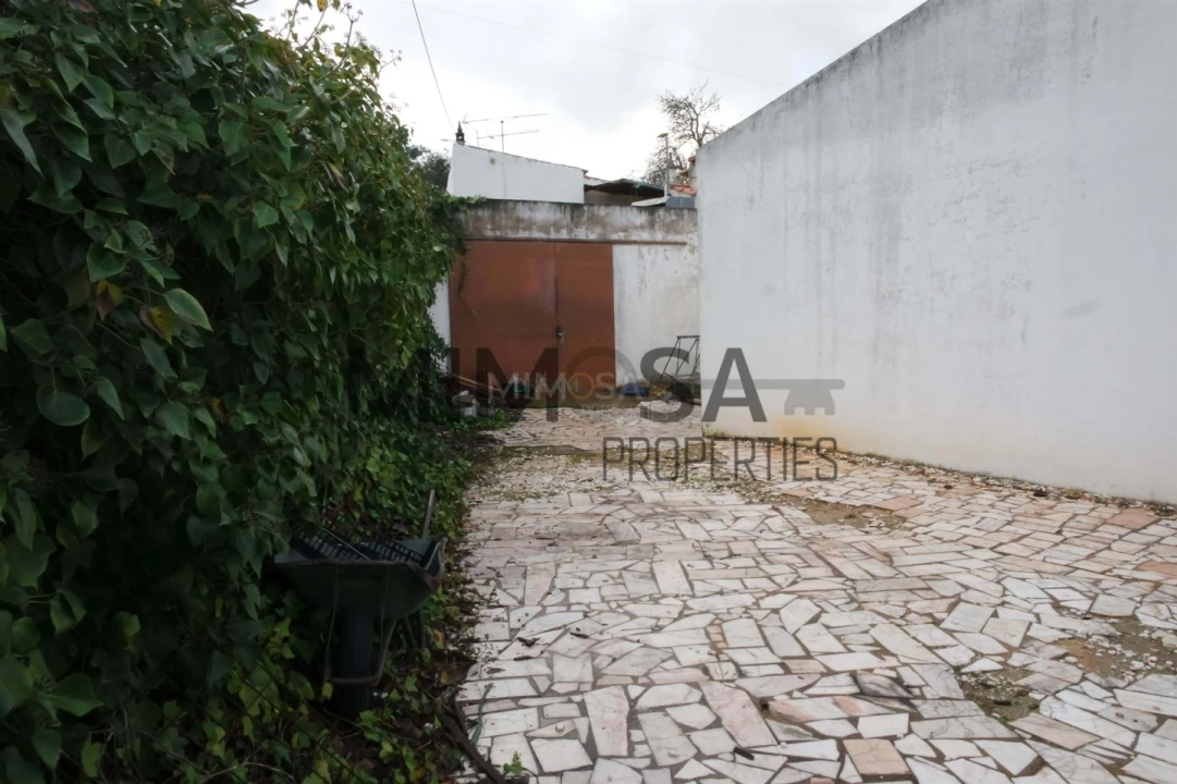 Moradia T6 para Venda em Lagos (São Sebastião e Santa Maria) Foto 40