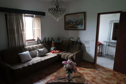 Moradia T6 para Venda em Lagos (São Sebastião e Santa Maria)