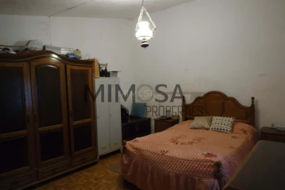 Moradia T6 para Venda em Lagos (São Sebastião e Santa Maria)