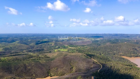 Terreno Misto para Venda em Bensafrim e Barão de São João