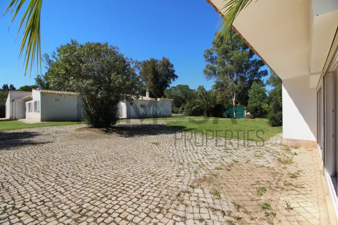 Moradia T5 para Venda em Alvor Foto 14