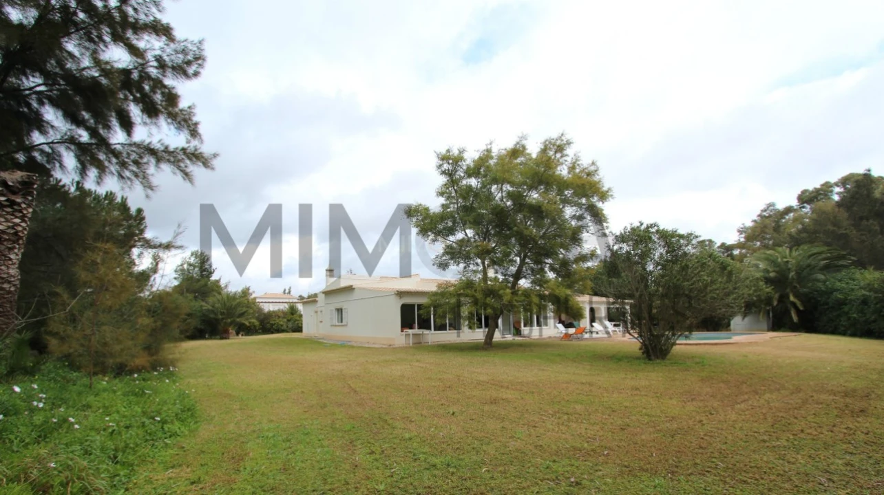 Moradia T5 para Venda em Alvor Foto 16