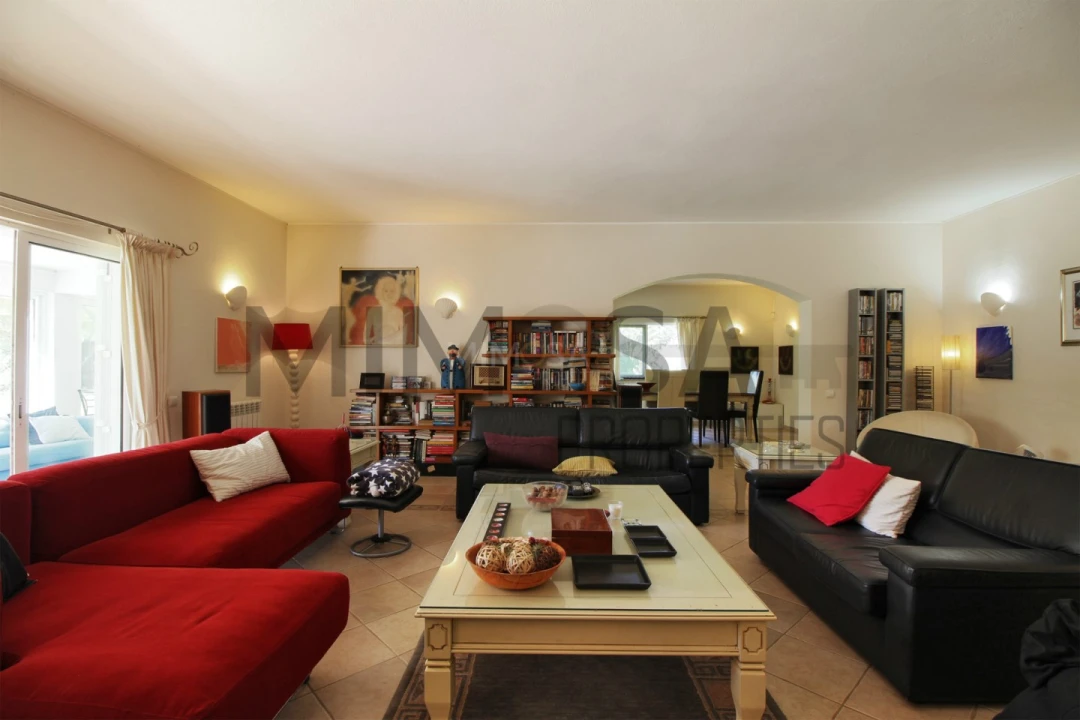 Moradia T5 para Venda em Alvor Foto 27