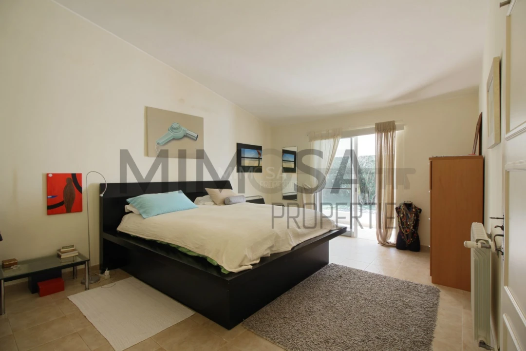 Moradia T5 para Venda em Alvor Foto 35