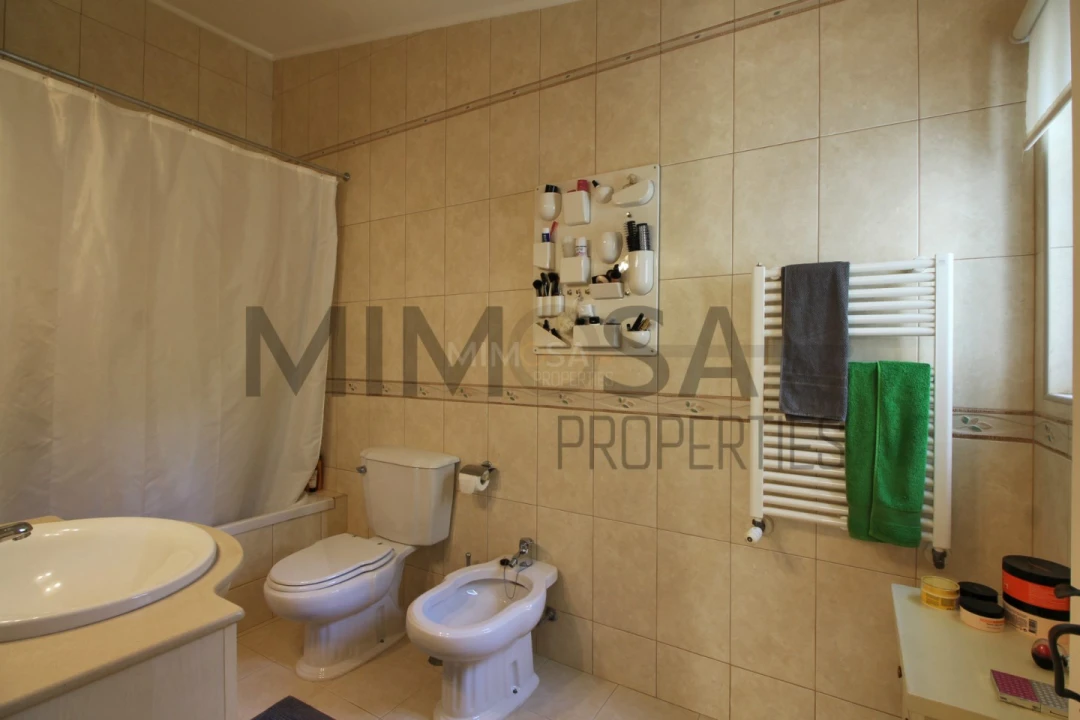 Moradia T5 para Venda em Alvor Foto 40
