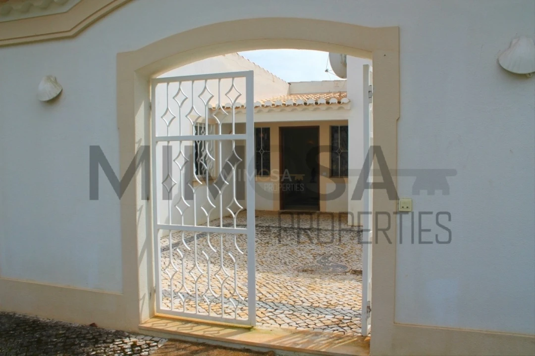 Moradia T5 para Venda em Alvor Foto 45