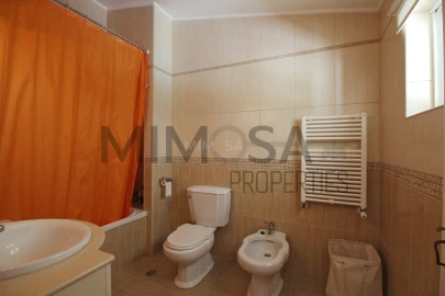 Moradia T5 para Venda em Alvor
