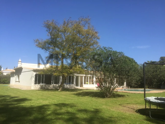 Moradia T5 para Venda em Alvor Foto 10