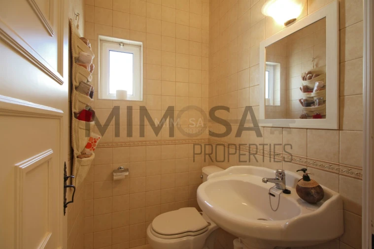 Moradia T5 para Venda em Alvor Foto 41