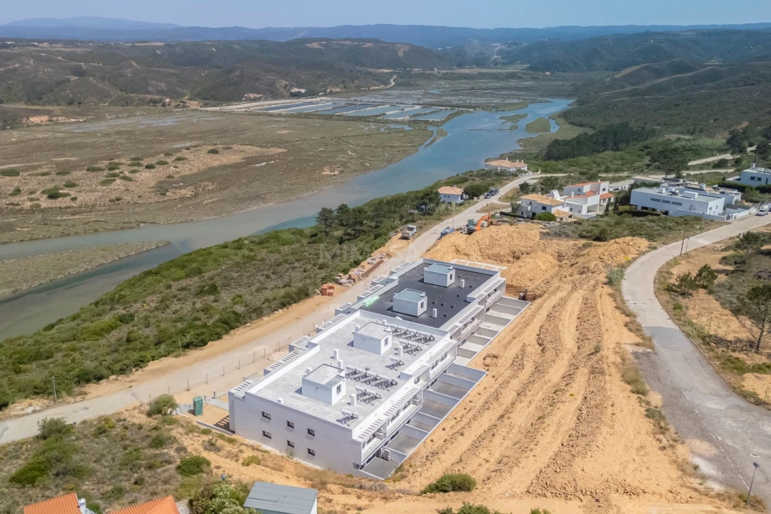Apartamento T2 para Venda em Aljezur Foto 31