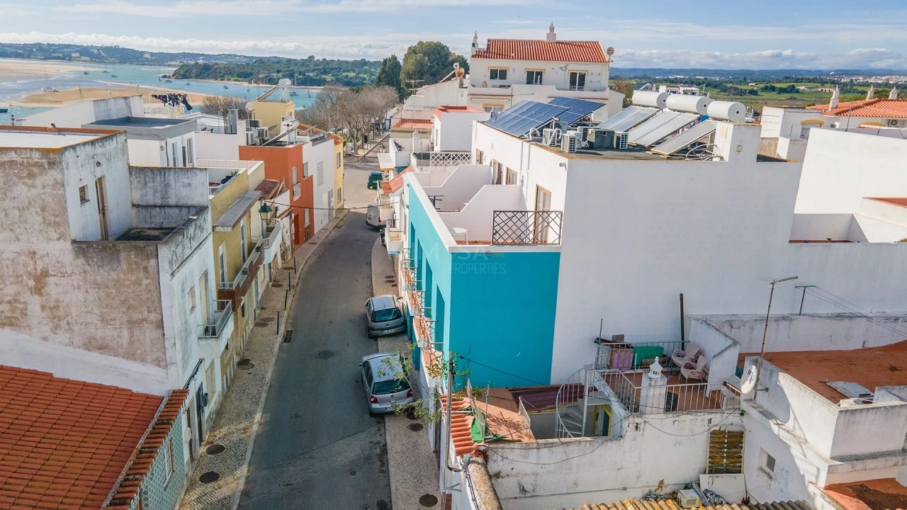 Moradia T7 para Venda em Alvor Foto 1