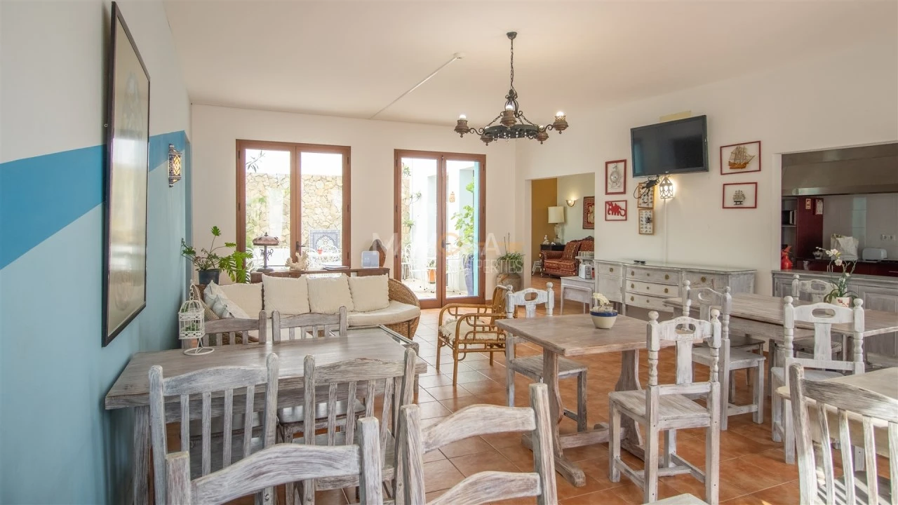 Moradia T7 para Venda em Alvor Foto 5