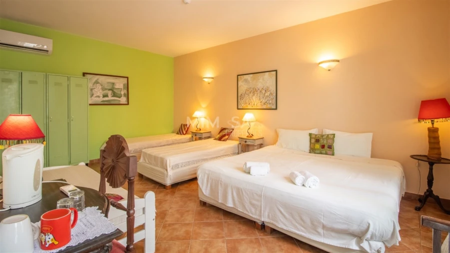 Moradia T7 para Venda em Alvor Foto 18