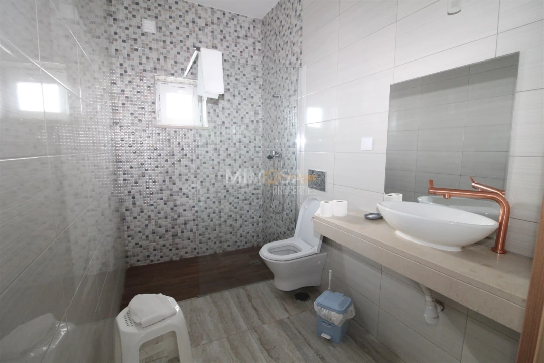 Moradia T8 para Venda em Vila de Sagres Foto 43