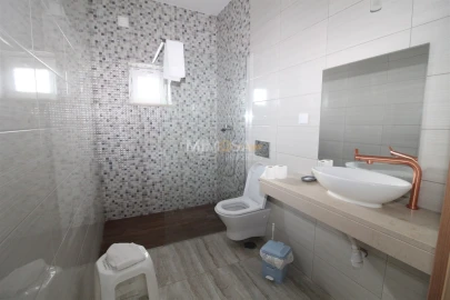 Moradia T8 para Venda em Vila de Sagres