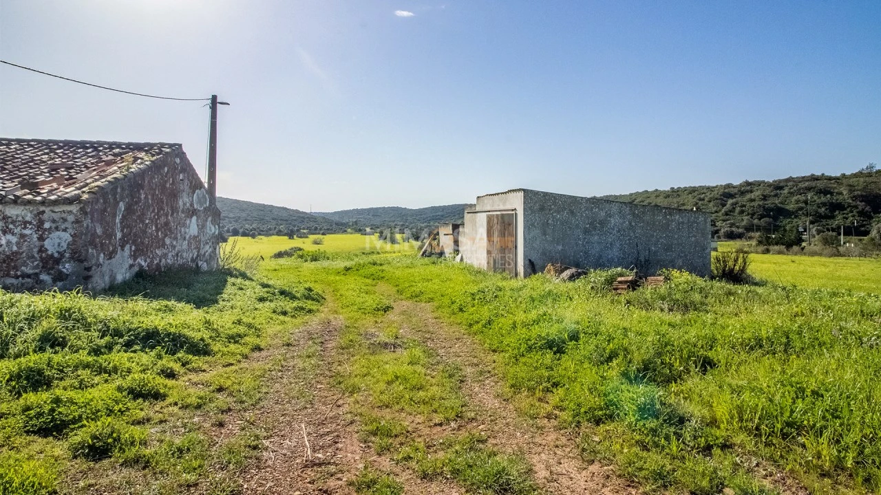 Terreno Misto para Venda em Bensafrim e Barão de São João Foto 4