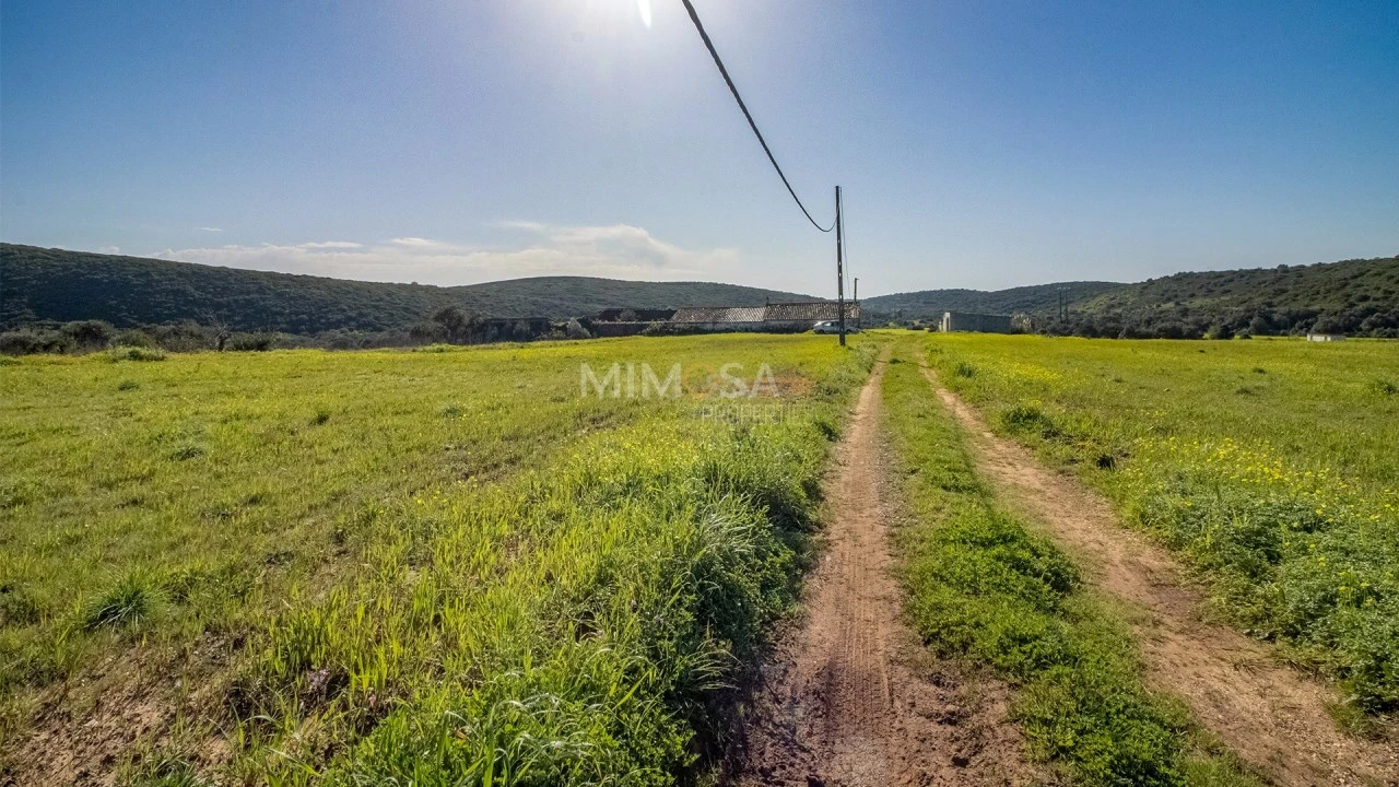 Terreno Misto para Venda em Bensafrim e Barão de São João Foto 5