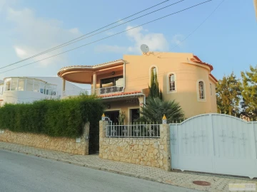 Moradia T4 para Venda em Lagos (São Sebastião e Santa Maria)
