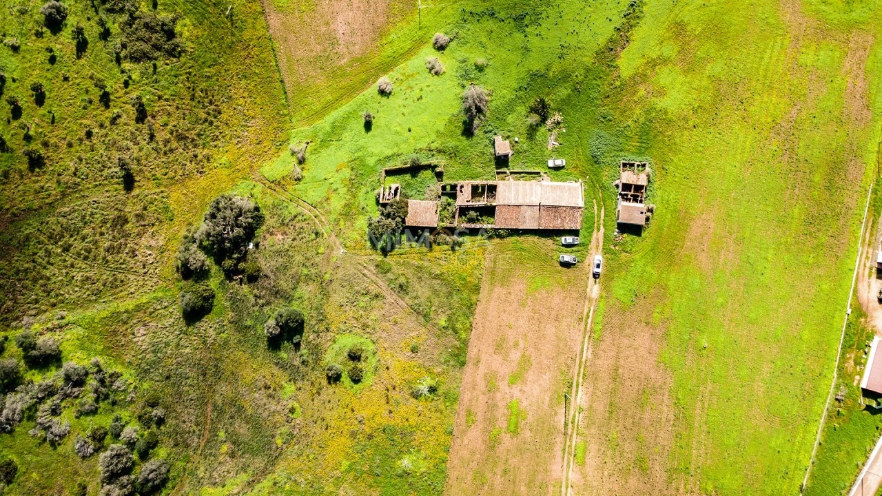 Moradia T1 para Venda em Bensafrim e Barão de São João Foto 14