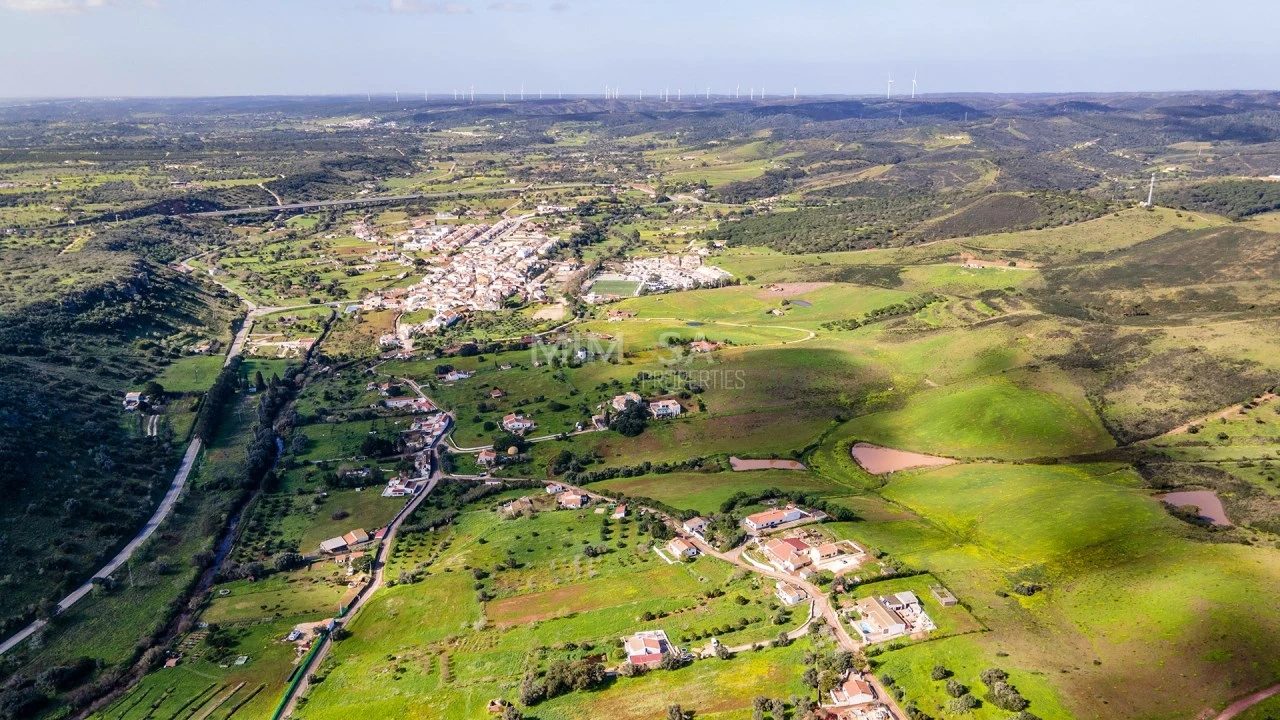 Moradia T1 para Venda em Bensafrim e Barão de São João Foto 23