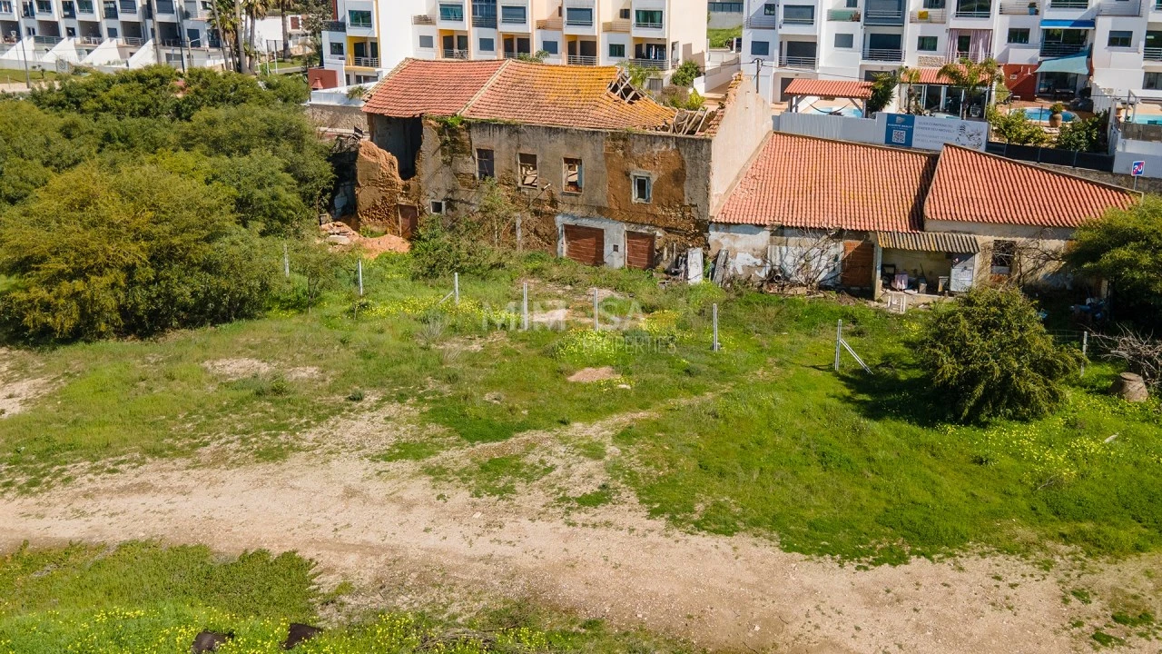 Moradia T4 para Venda em Ferragudo Foto 2