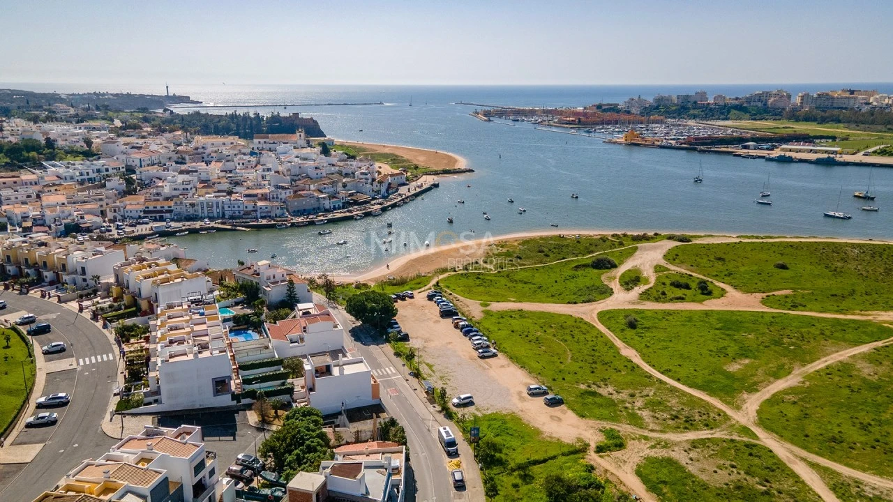 Moradia T4 para Venda em Ferragudo Foto 21