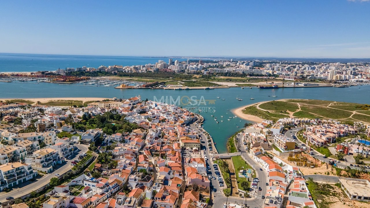 Moradia T10 para Venda em Ferragudo Foto 12