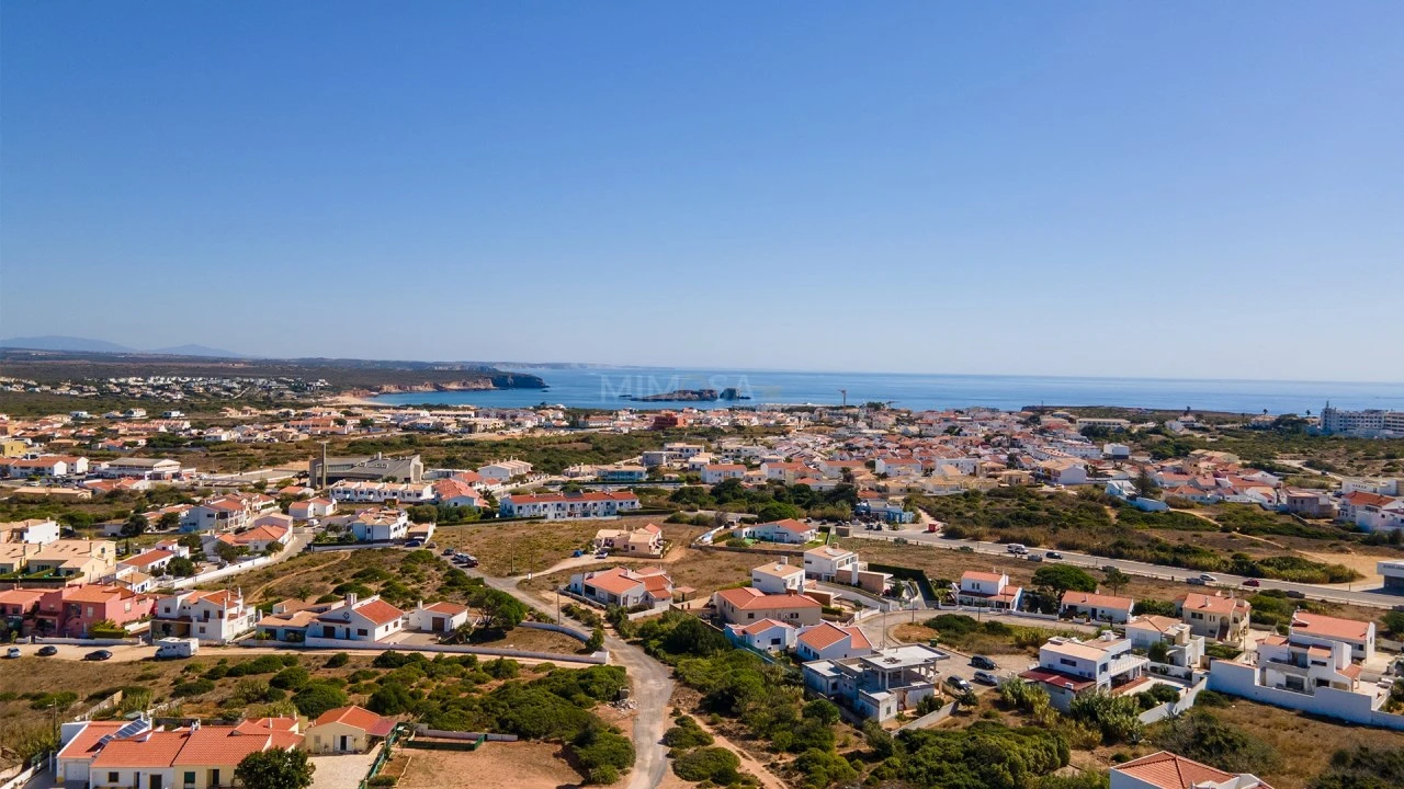 Moradia T3 para Venda em Vila de Sagres Foto 26