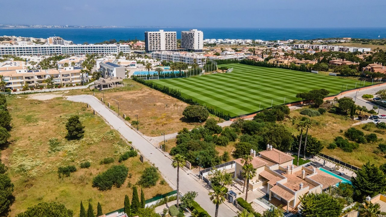 Terreno para Venda em Lagos (São Sebastião e Santa Maria) Foto 8