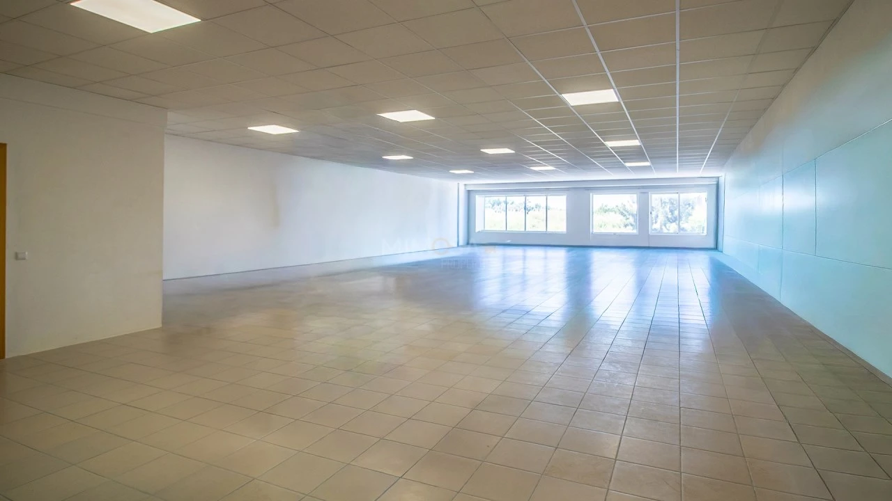 Armazém para Venda em Odiaxere Foto 10