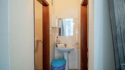 Armazém para Venda em Odiaxere