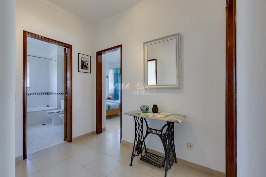 Apartamento T2 para Venda em Lagos (São Sebastião e Santa Maria) Foto 9