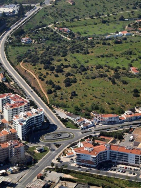 Terreno para Venda em Lagos (São Sebastião e Santa Maria)