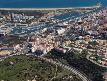 Terreno para Venda em Lagos (São Sebastião e Santa Maria)
