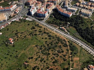 Terreno para Venda em Lagos (São Sebastião e Santa Maria)