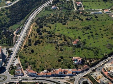 Terreno para Venda em Lagos (São Sebastião e Santa Maria)