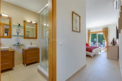Moradia T5 para Venda em Luz