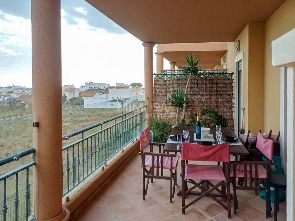 Apartamento T2 para Venda em Budens Foto 5