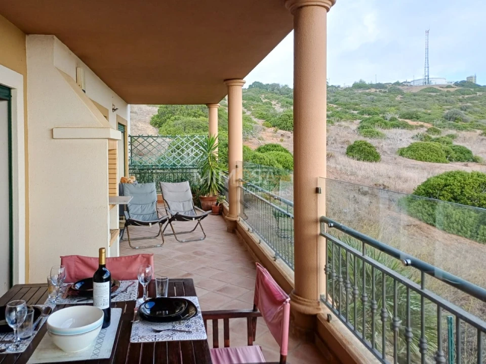 Apartamento T2 para Venda em Budens Foto 6