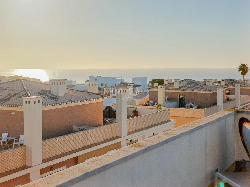 Apartamento T2 para Venda em Budens Foto 26