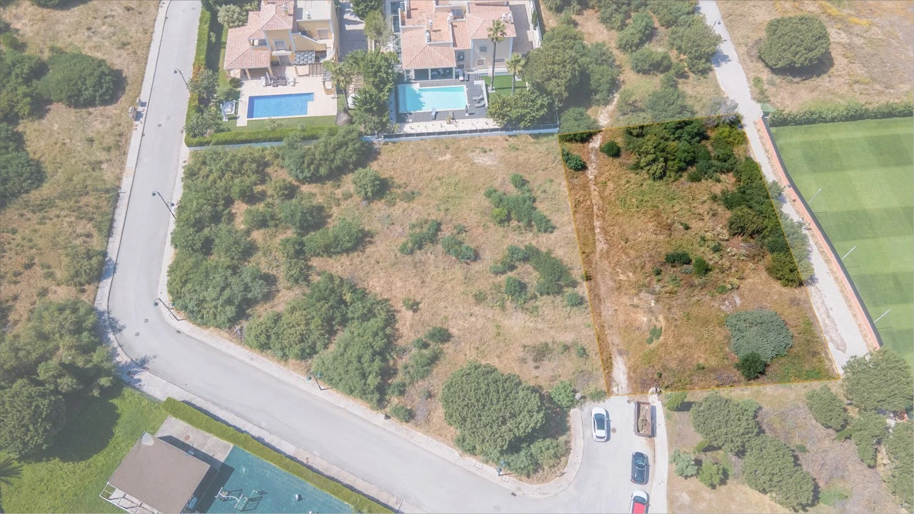 Terreno para Venda em Lagos (São Sebastião e Santa Maria) Foto 9