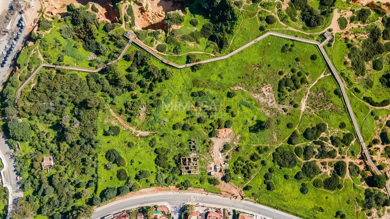 Terreno para Venda em Lagos (São Sebastião e Santa Maria) Foto 34