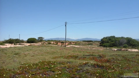 Terreno para Venda em Lagos (São Sebastião e Santa Maria)